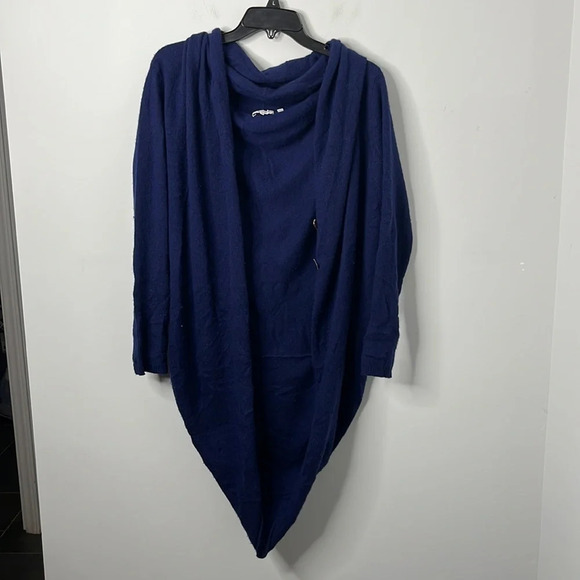 360 Cashmere Navy Mother of Pearl Button Cardigan - Picture 1 of 6
